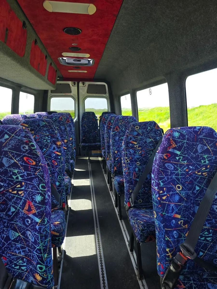 Mercedes sprinter bus - Image 4