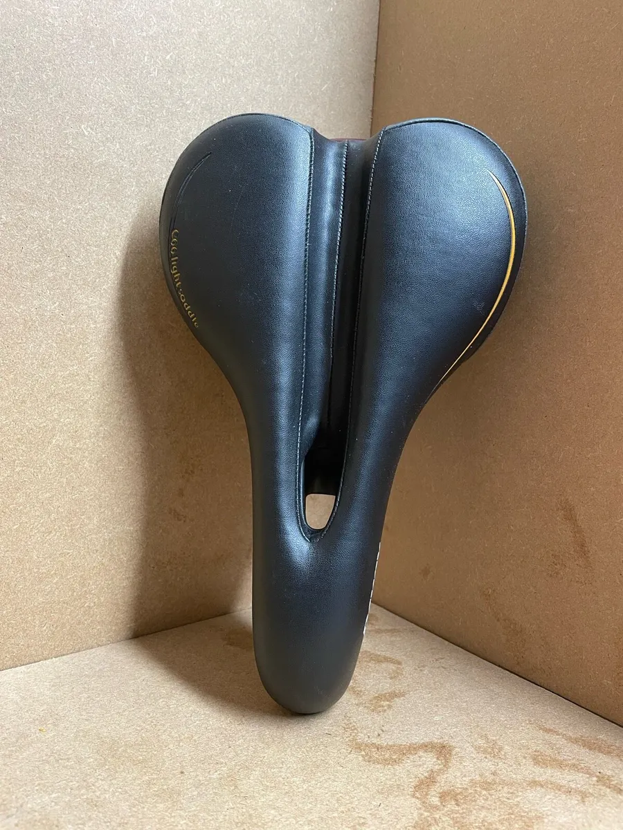 Daway C66 Light Saddle Bike Seat - Image 1