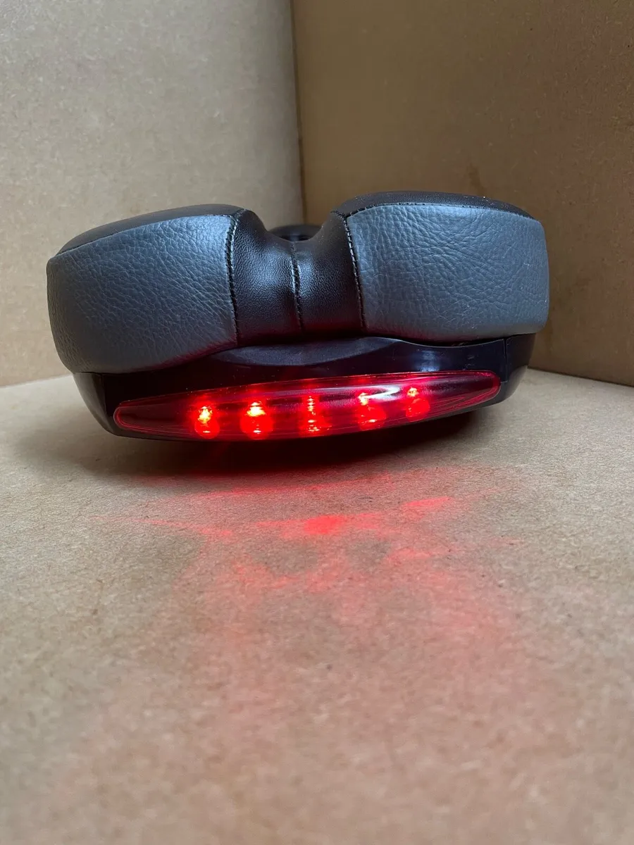 Daway C66 Light Saddle Bike Seat - Image 3