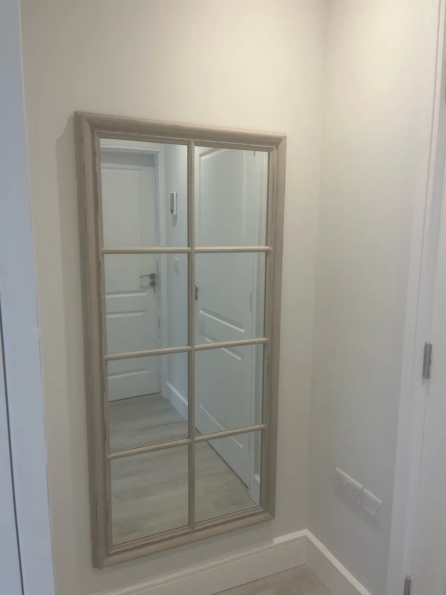 Mirror, chair, hall table & lamp - Image 1