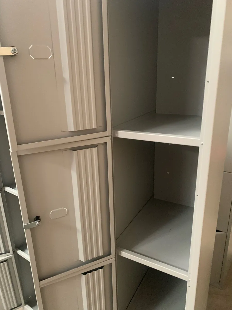 Bisley Lockers - Image 3