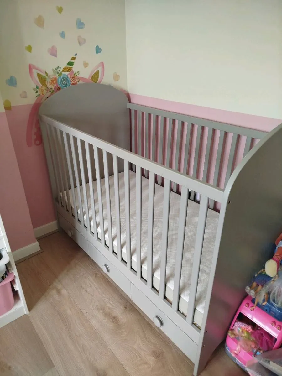 Cot bed - Image 2