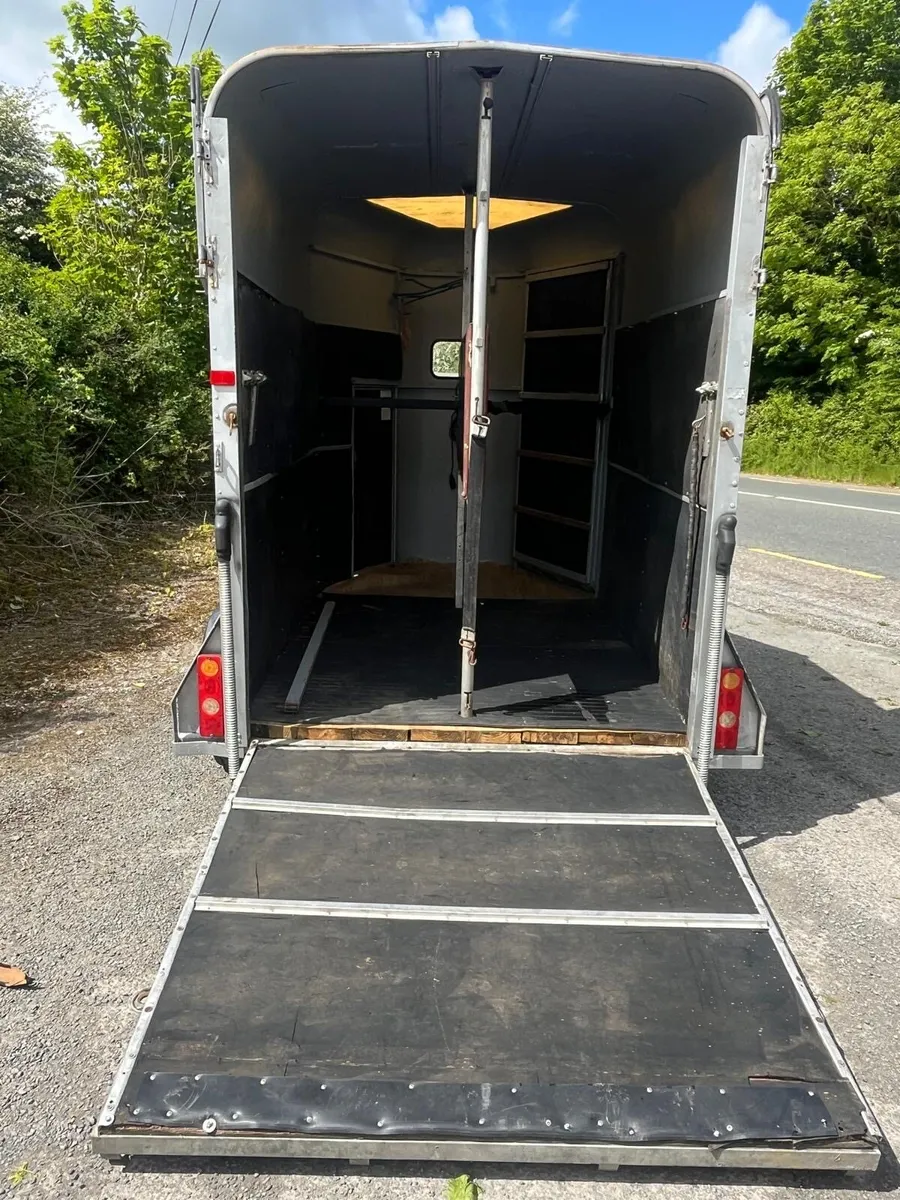 Horse box - Image 4