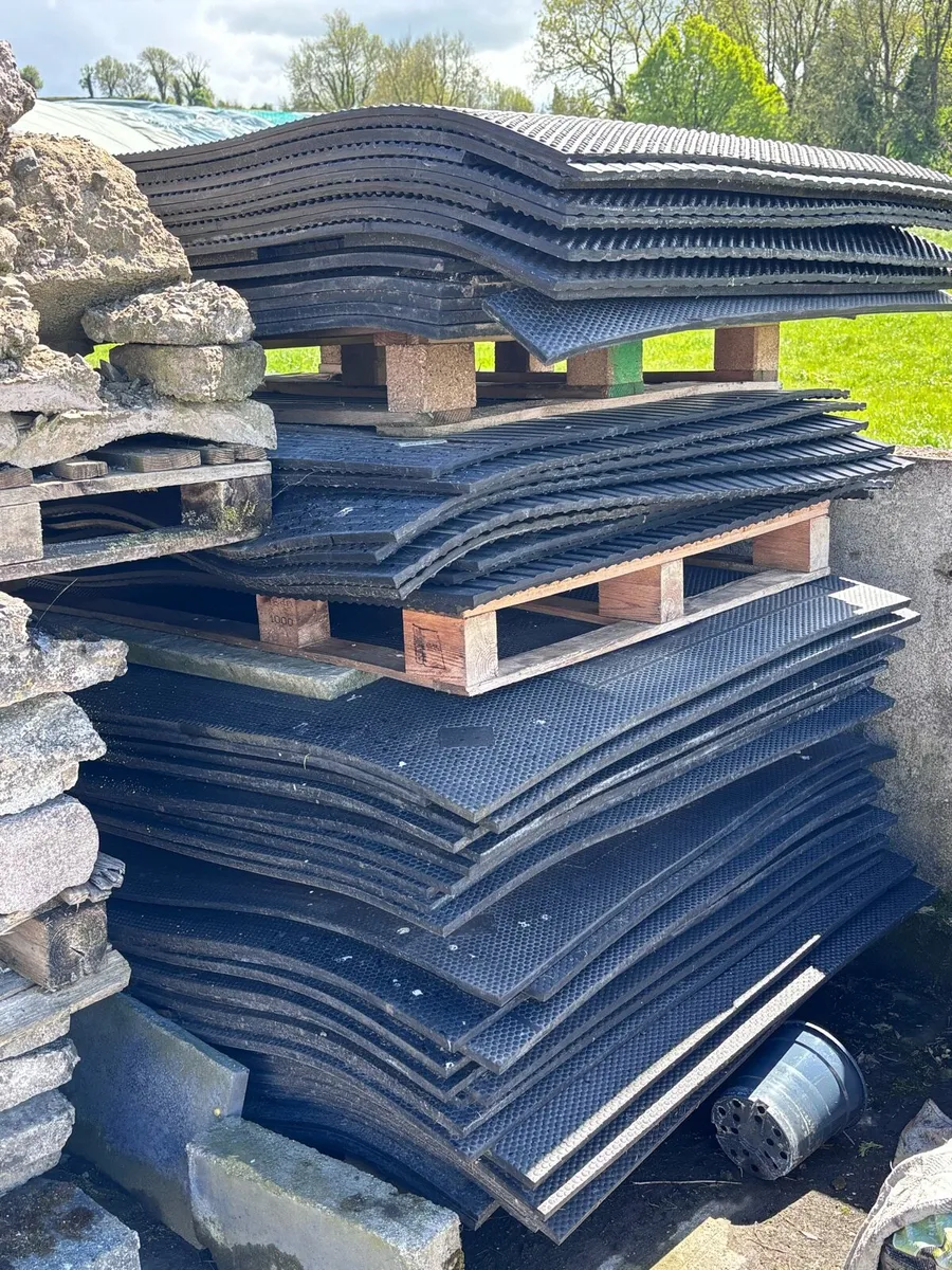 Stable mats - Image 1