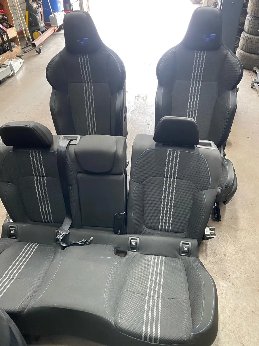 Renault Megane 4 Hatchback Seats GT line - Image 2