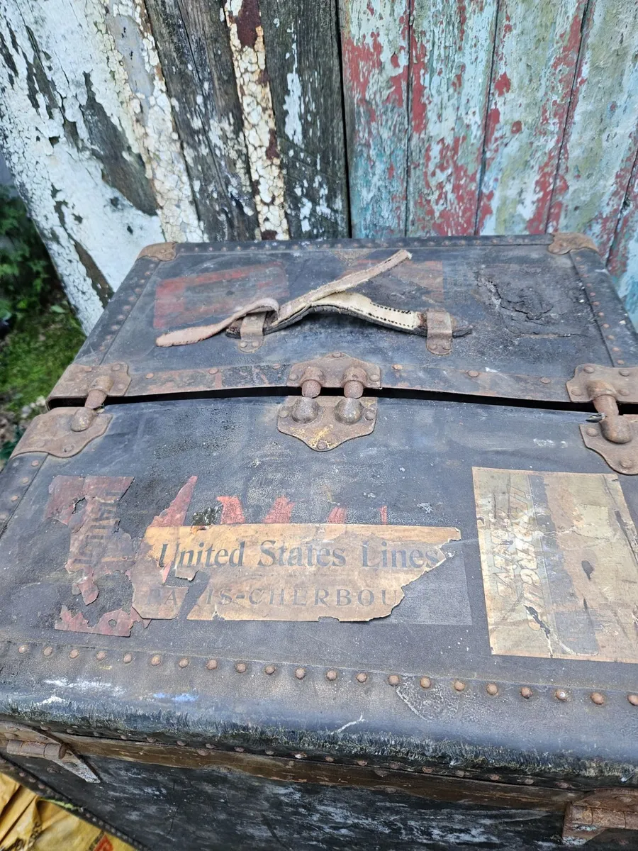 Vintage Antique Steamer Theatre Trunk - Image 4