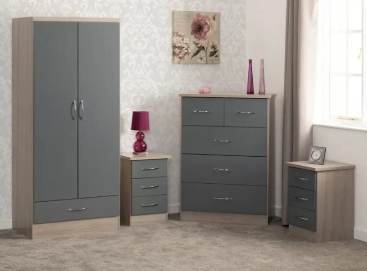 Nevada 2 Door 1 Drawer Wardrobe Bedroom Set / 2 Co - Image 1