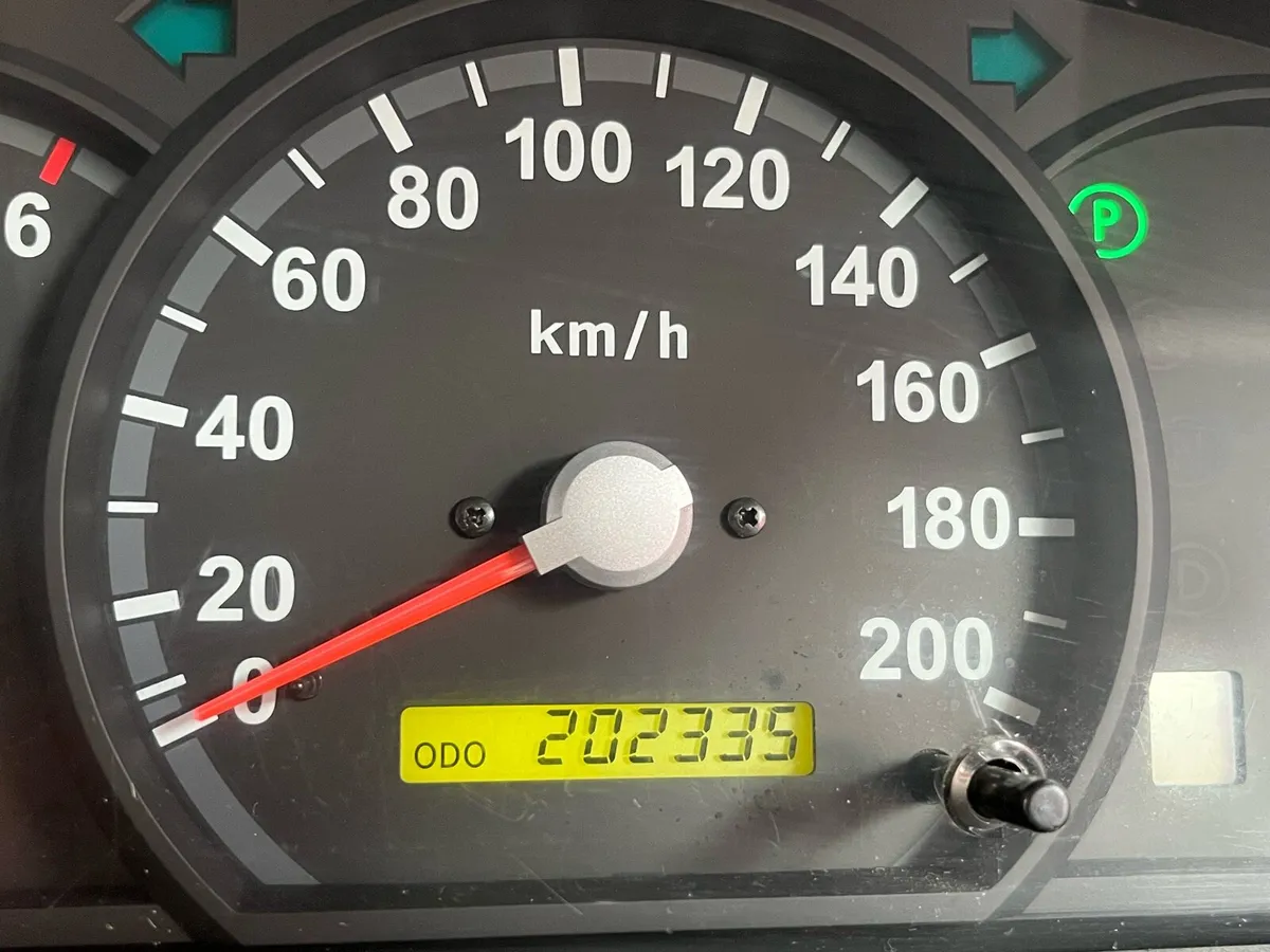 2007 Kia - Image 4