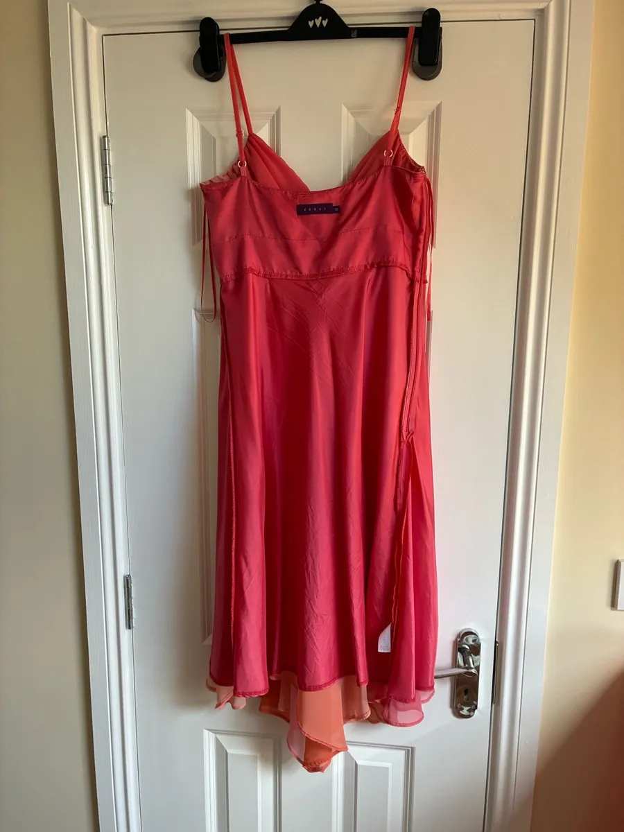 Ladies Wedding Outfit with Wrap,Shoes & jewellery - Image 3