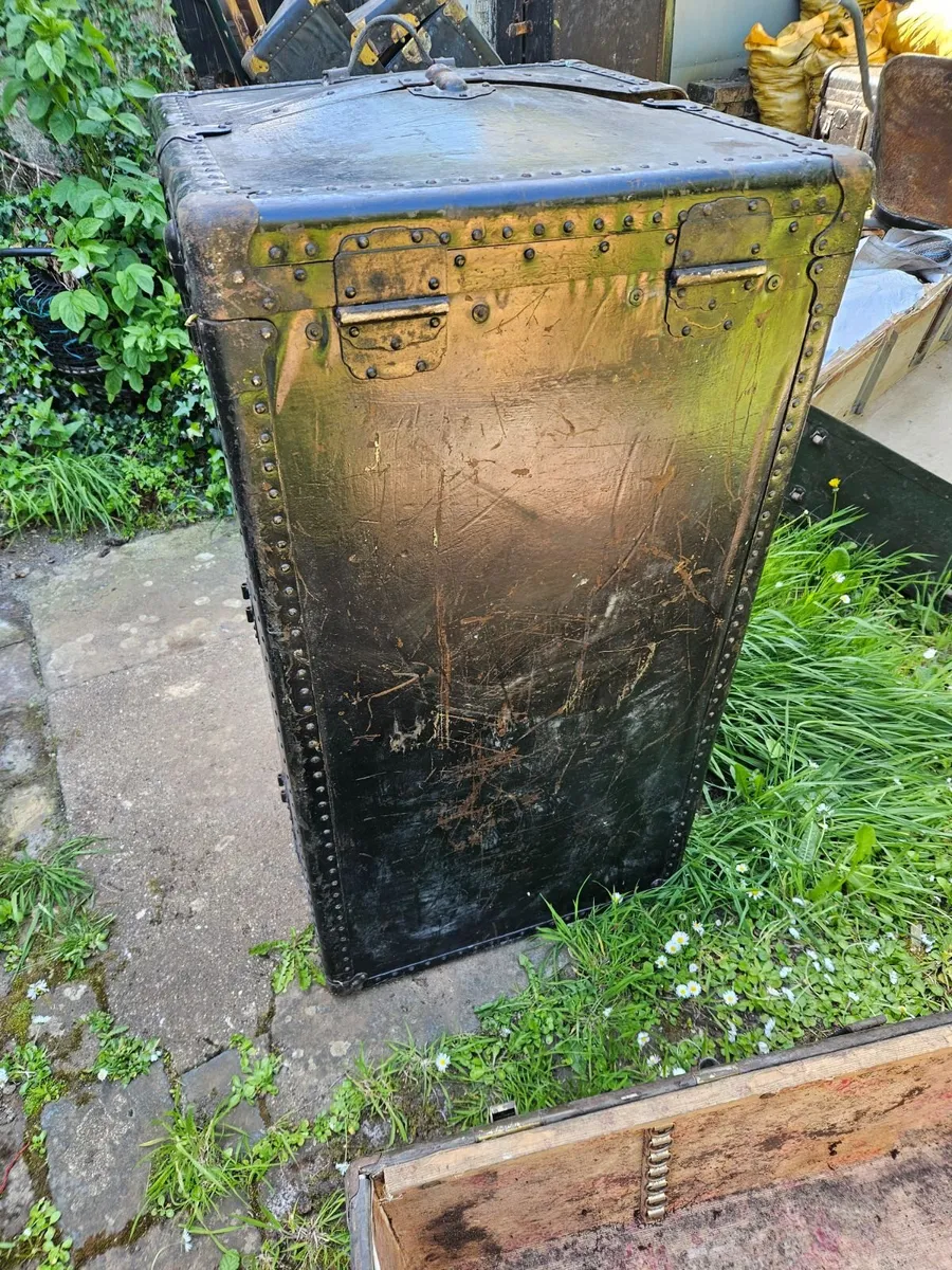 Vintage Antique Steamer Theatre Trunk - Image 4