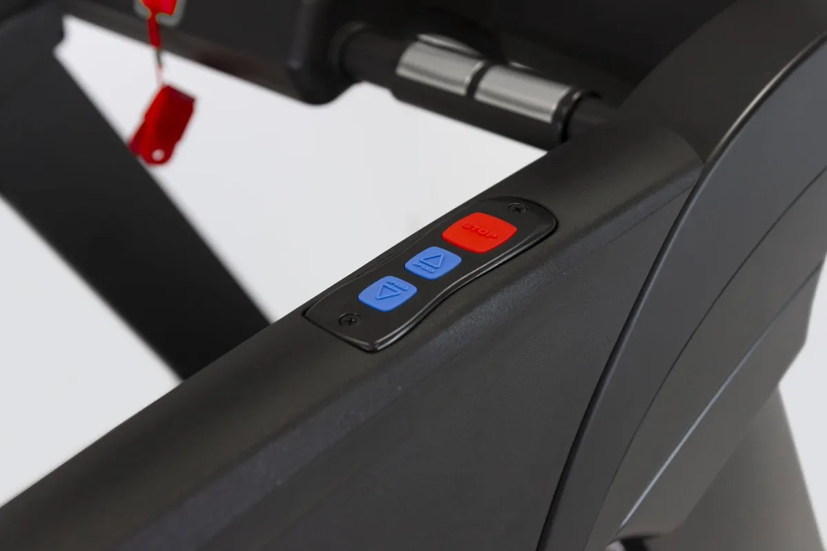 BH Fitness: RS900 Multimedia Treadmill - Gym - Image 4