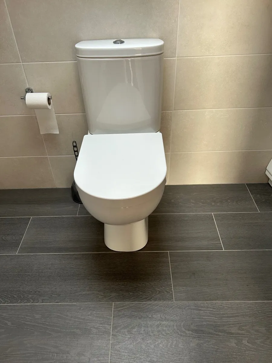 Toilets - Image 2