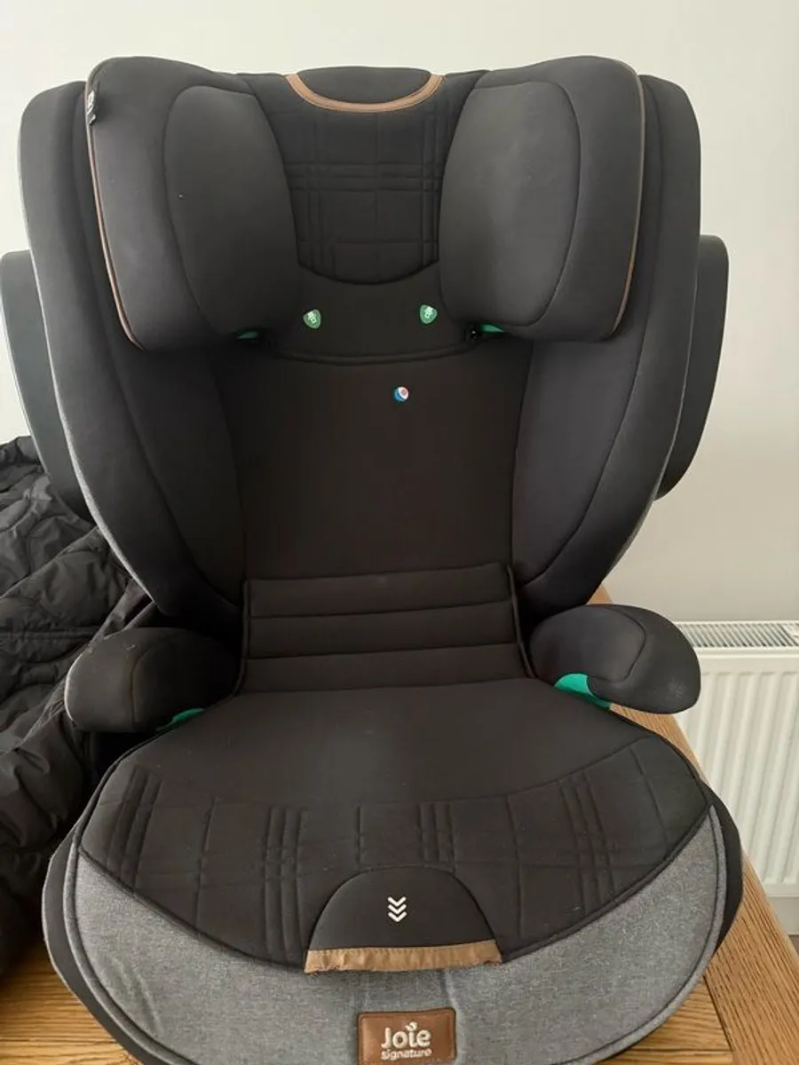 2 Joie Signature car seats - Image 2