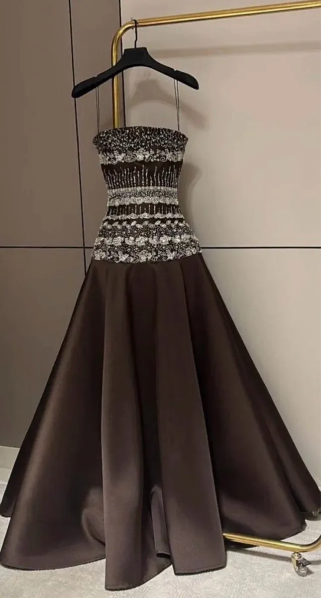 Brown evening dress - Image 1