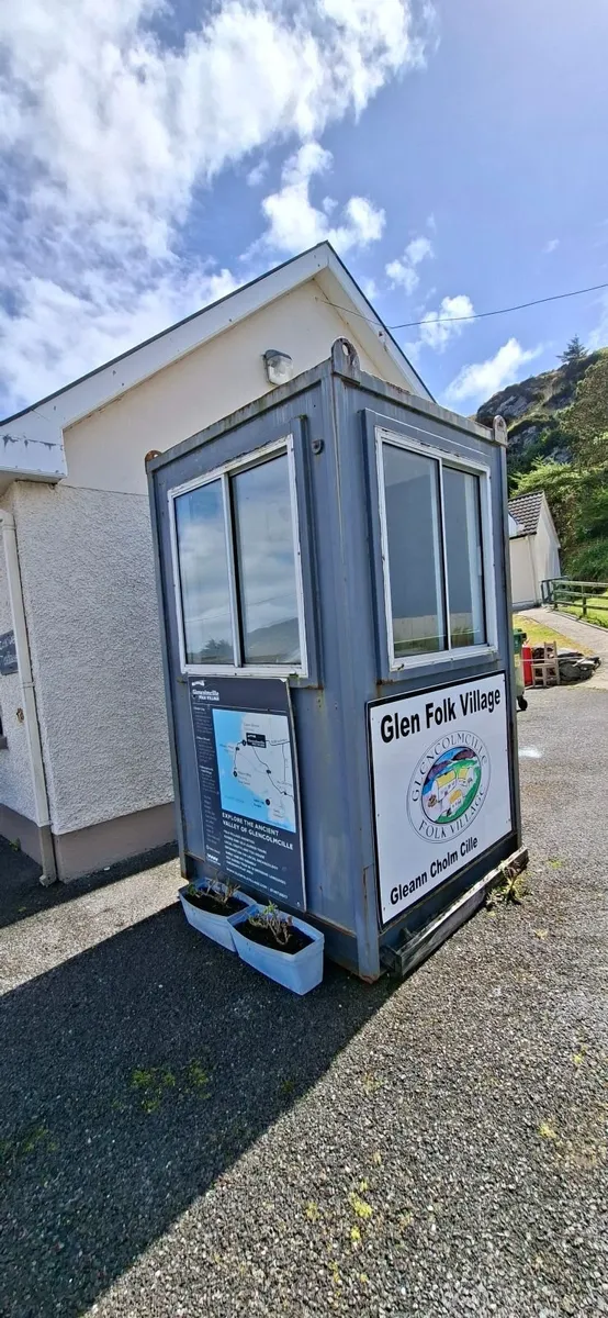 Ticket office/Cabin - Image 4