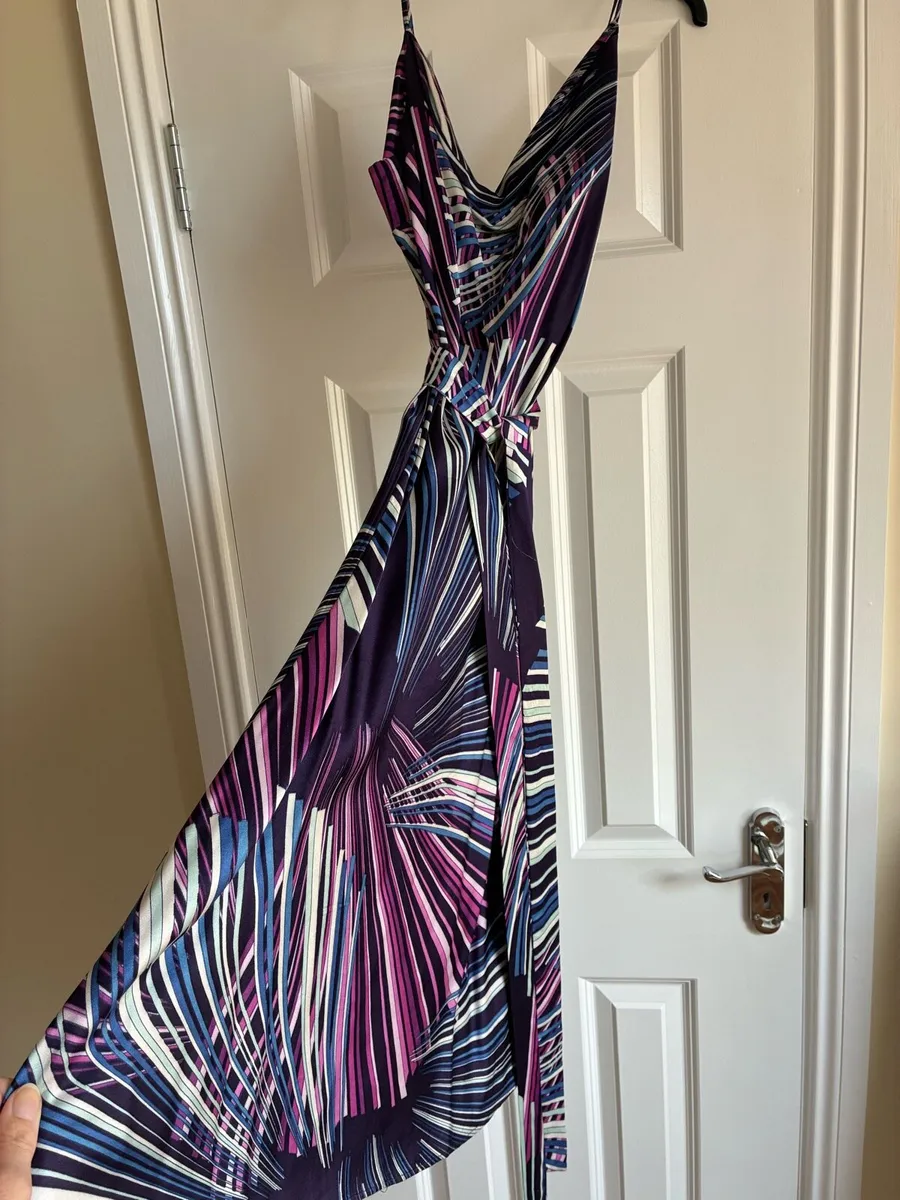 Ladies Dress with matching shoes & handbag - Image 2