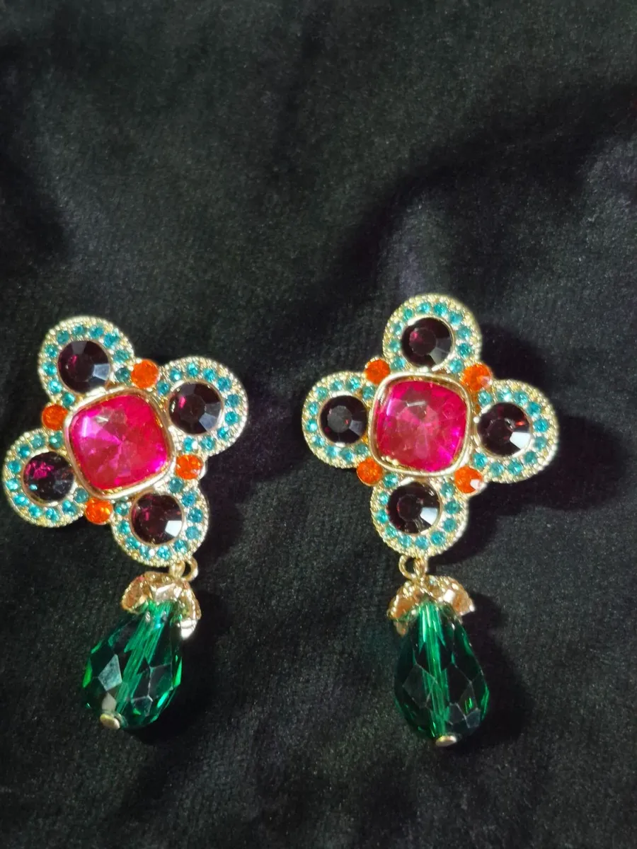 Jewellery - Image 2