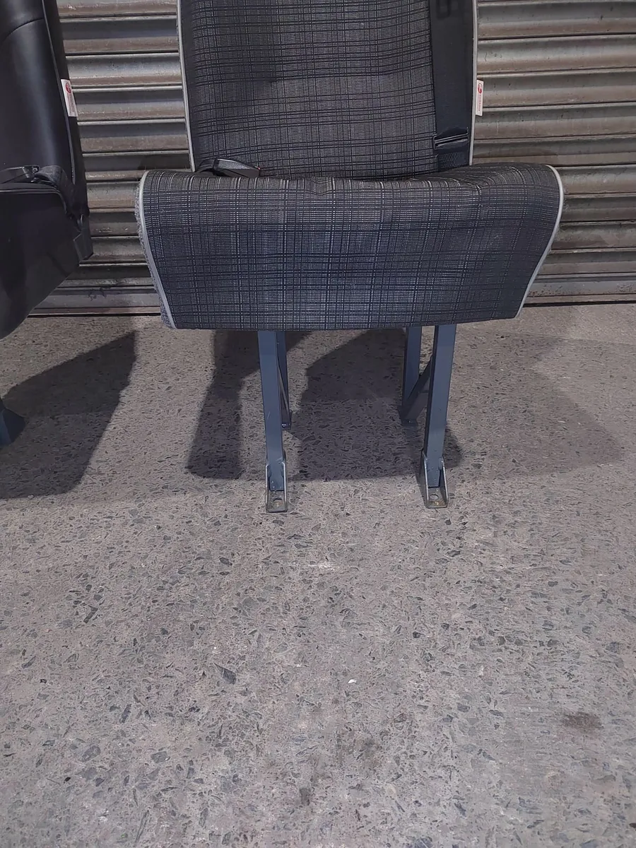 Van singiel seat - Image 2