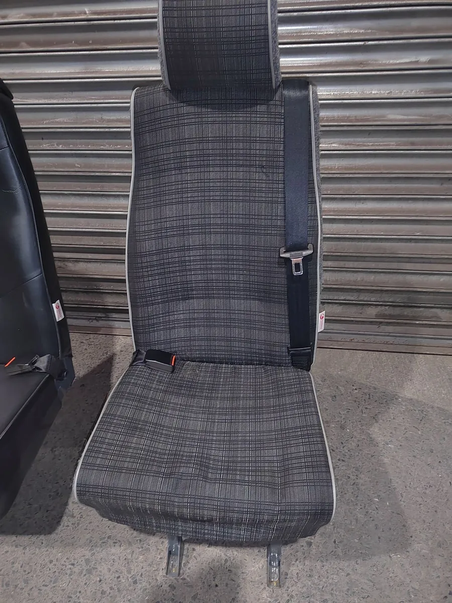 Van singiel seat - Image 4