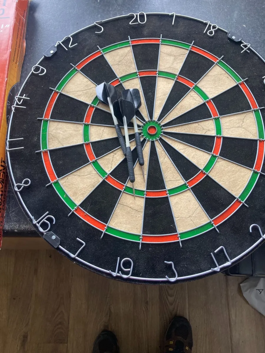 Tournament Dart Board - Image 1