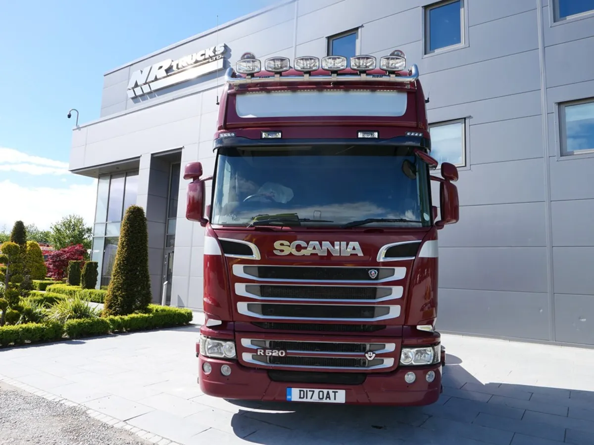 Scania R520 - Topline - 6x2 - T1-03175 - 2016 - Image 2
