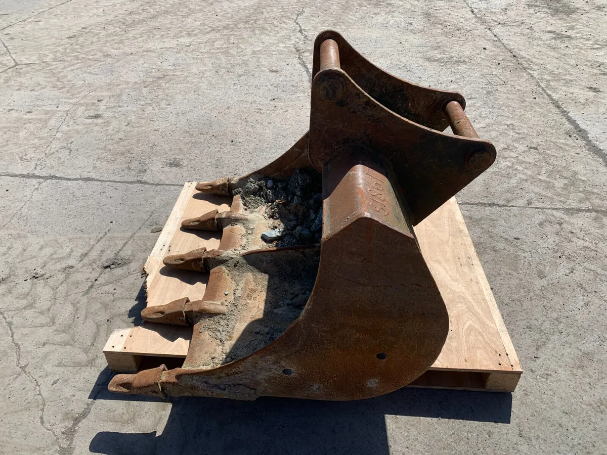 UNRESERVED EXCAVATOR ATTACHMENTS FOR AUCTION!!! - Image 2