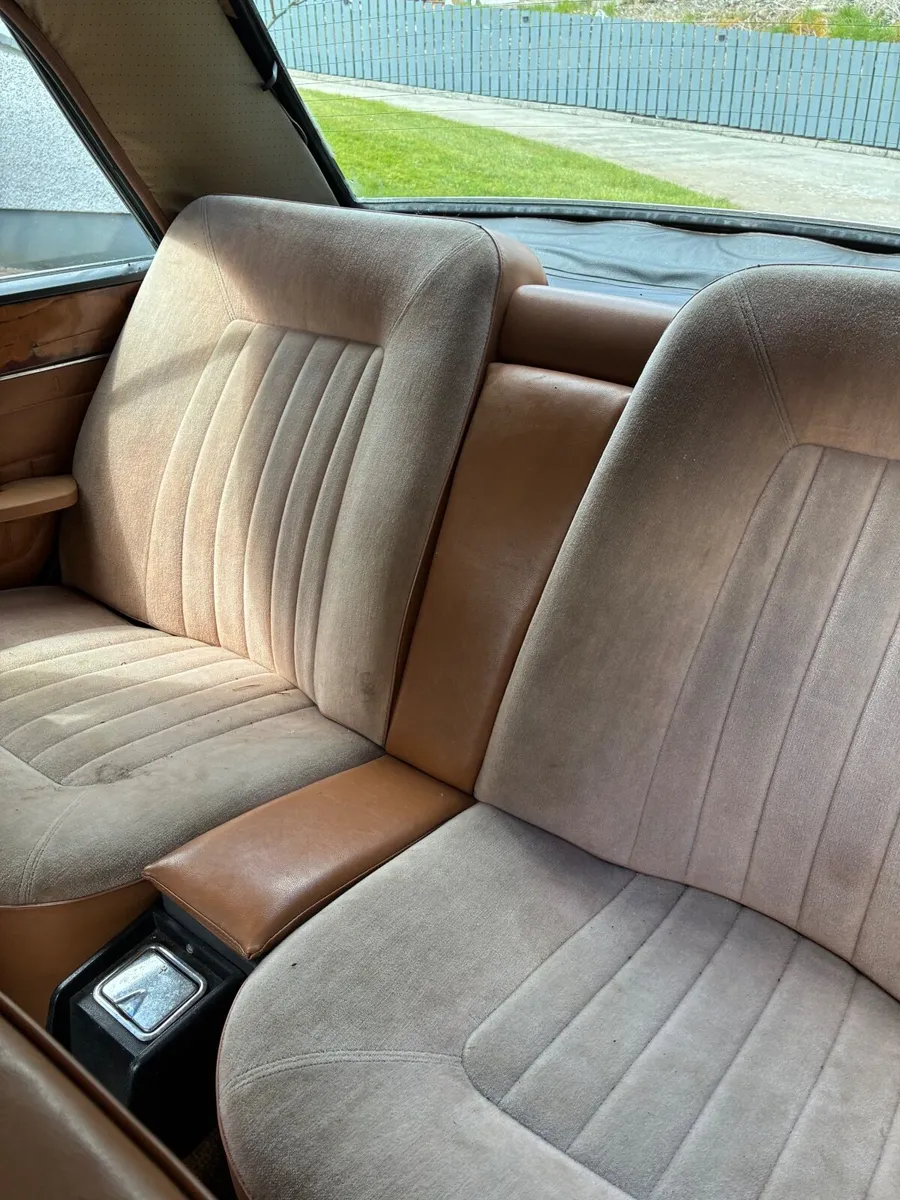 Car - Image 2