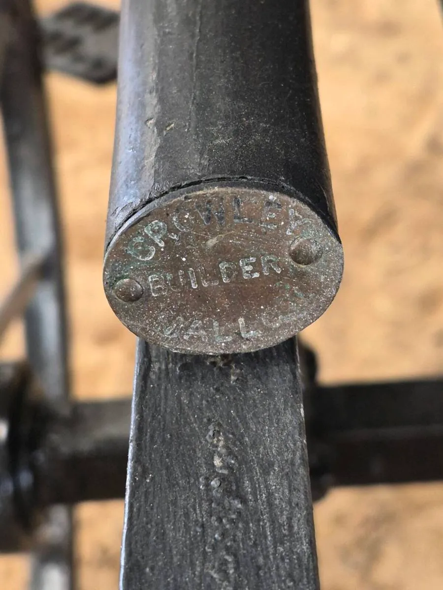 Vintage Carriage - Image 3
