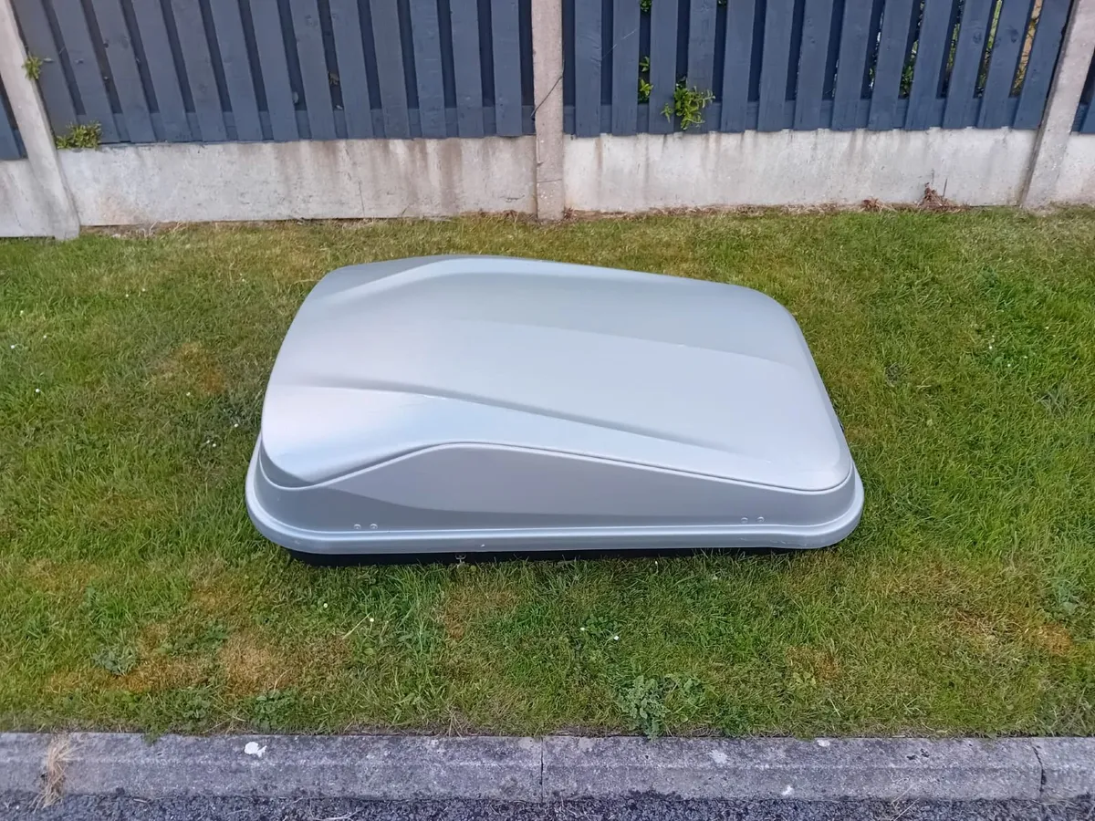 Car Roof Box - Image 1