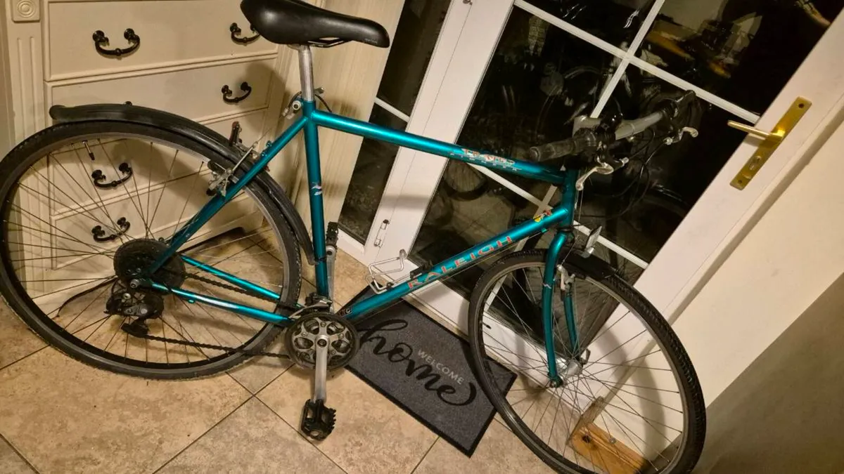 Classic vintage retro raleigh road racing bike - Image 3