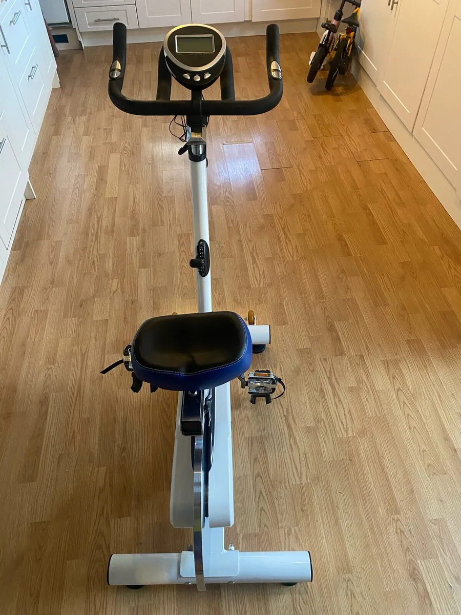 Exercise bike - Image 2