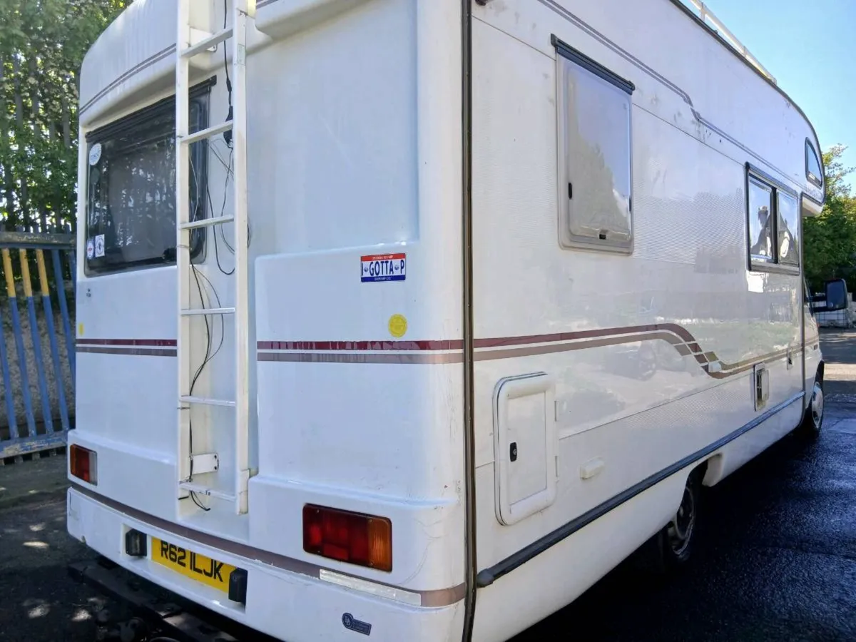 98 Pooja boxer camper 5 beds - Image 3