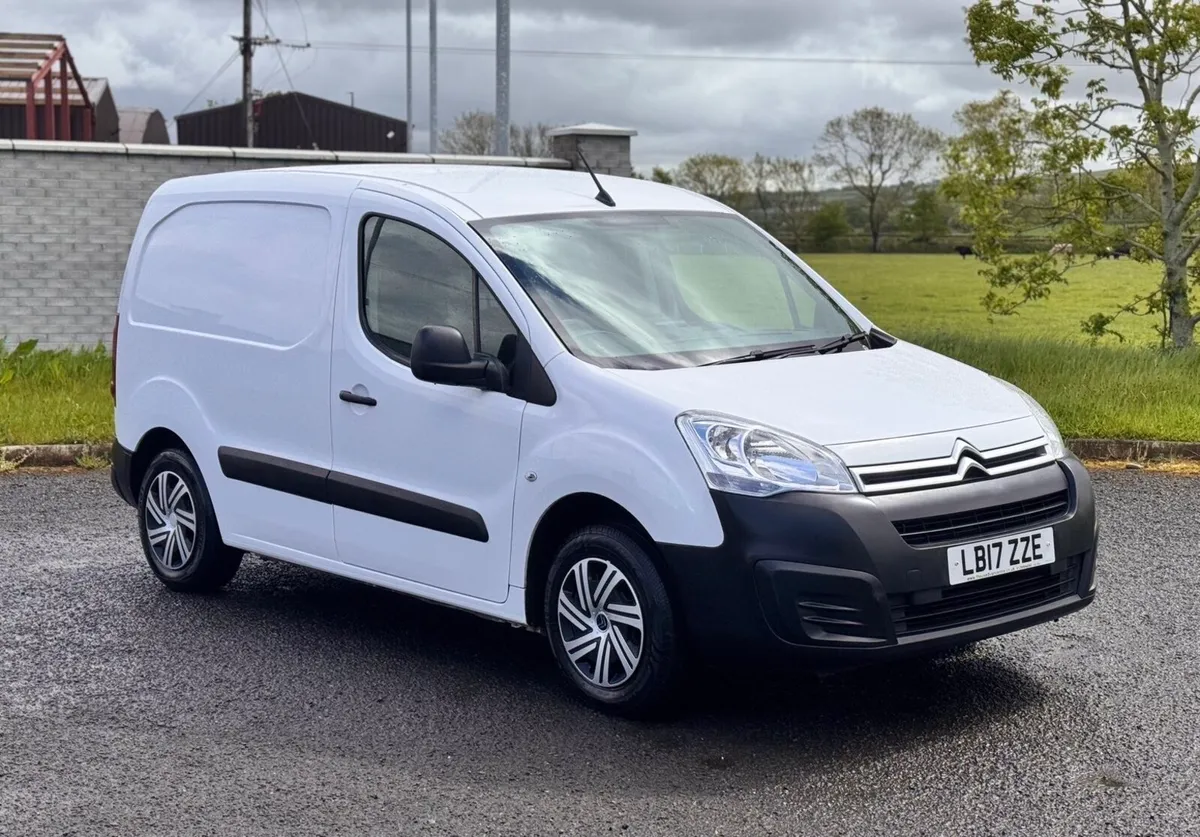 2017 Citroen Berlingo - Image 1