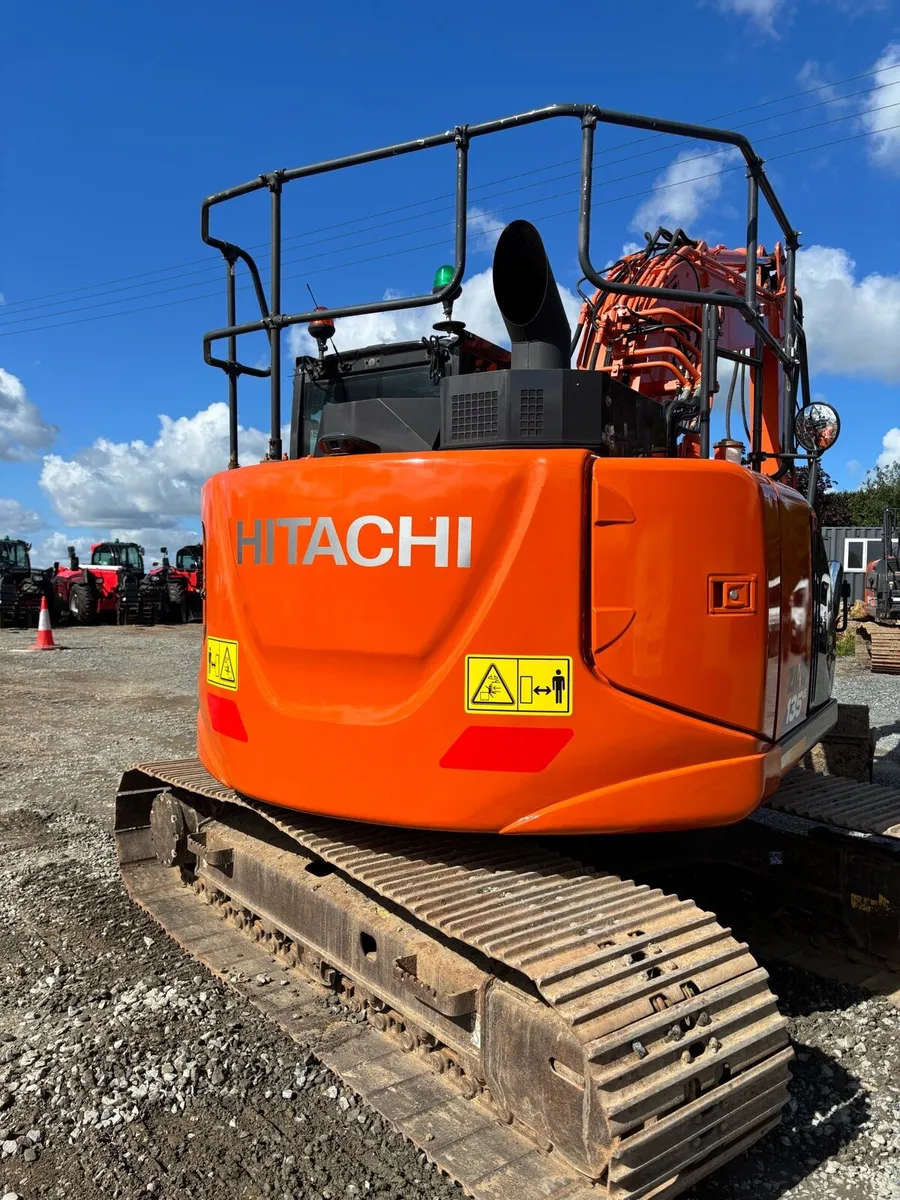 Hitachi ZX135 US-6 - Image 4