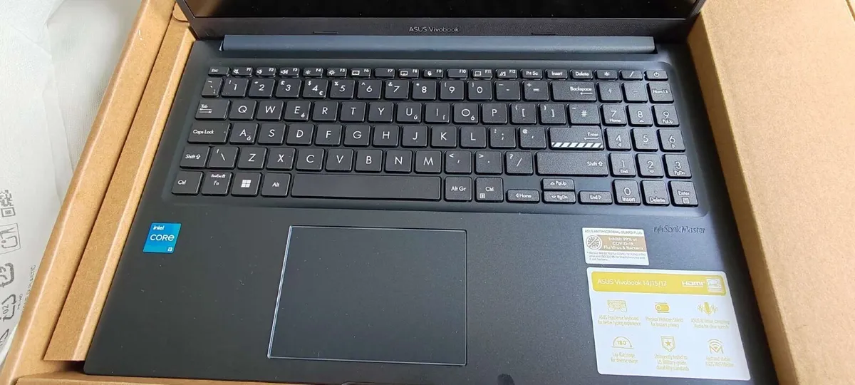 RRP~€450 BRAND NEW ASUS Vivobook X1504Z Quiet Blue - Image 3