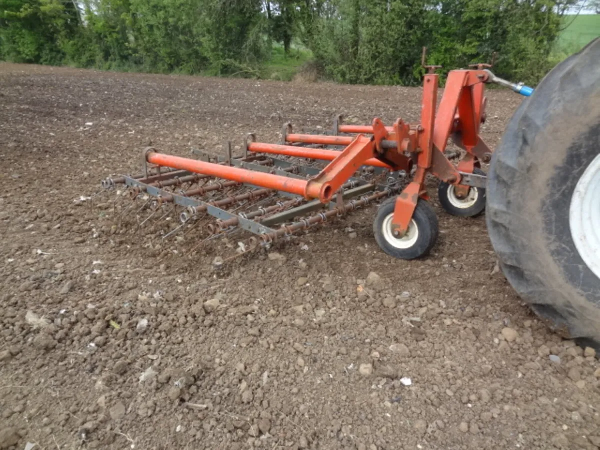 Browns 3 Metre Tine Grass Harrow - Image 1