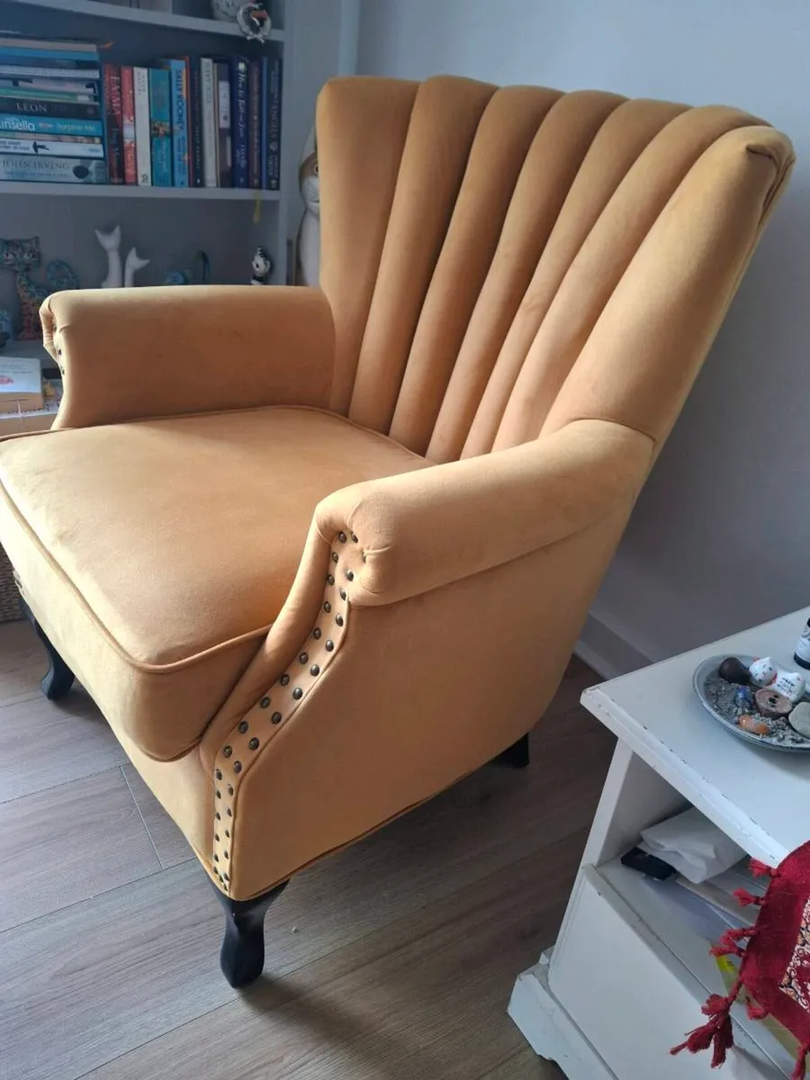 Armchair - Image 2