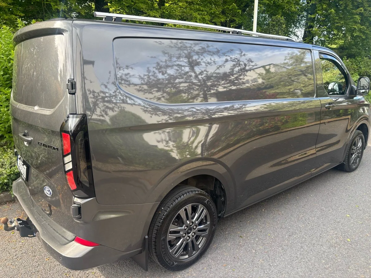 Ford Custom Limited 300L 251 - rear seats fitted - Image 3