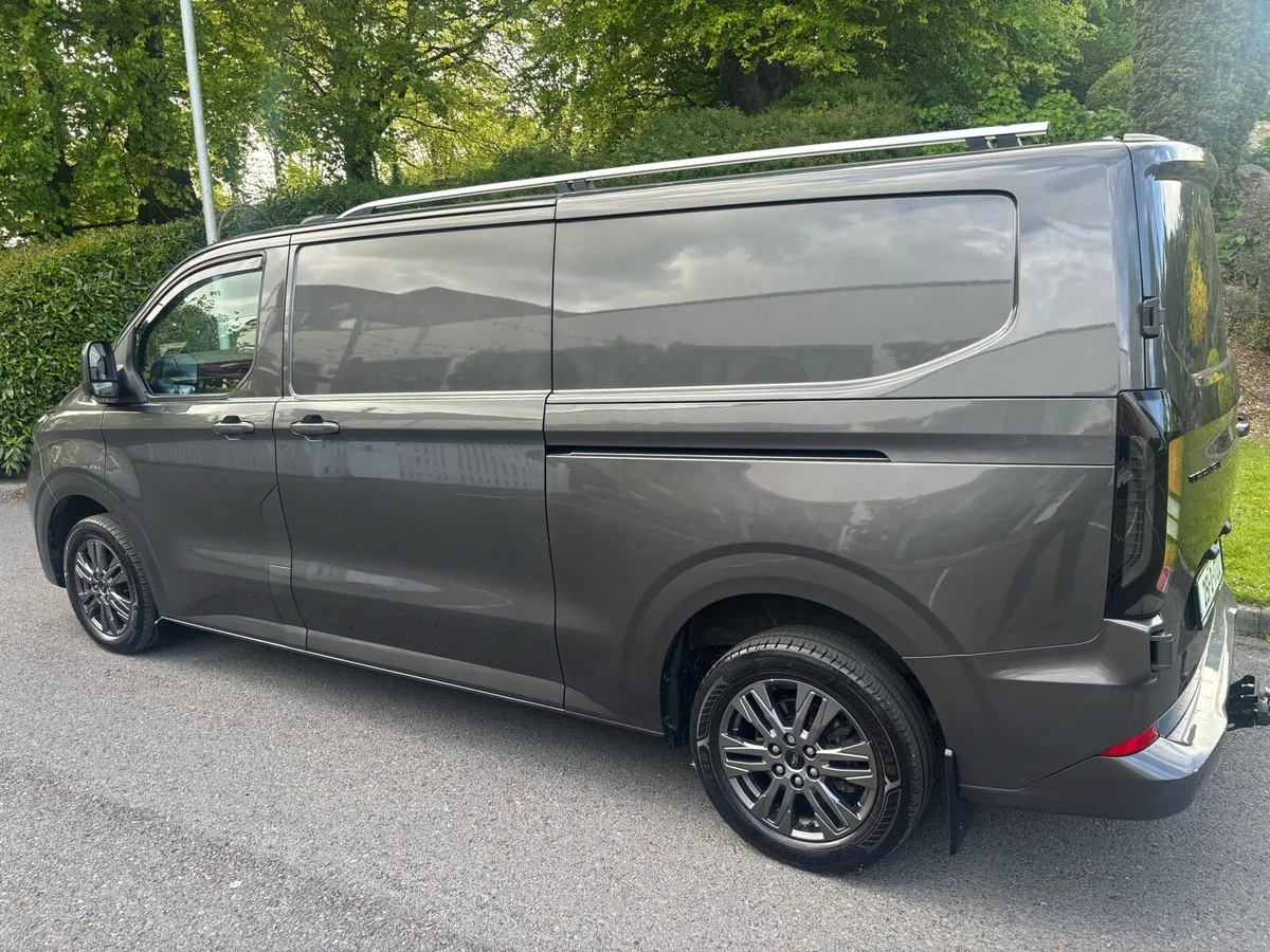 Ford Custom Limited 300L 251 - rear seats fitted - Image 2