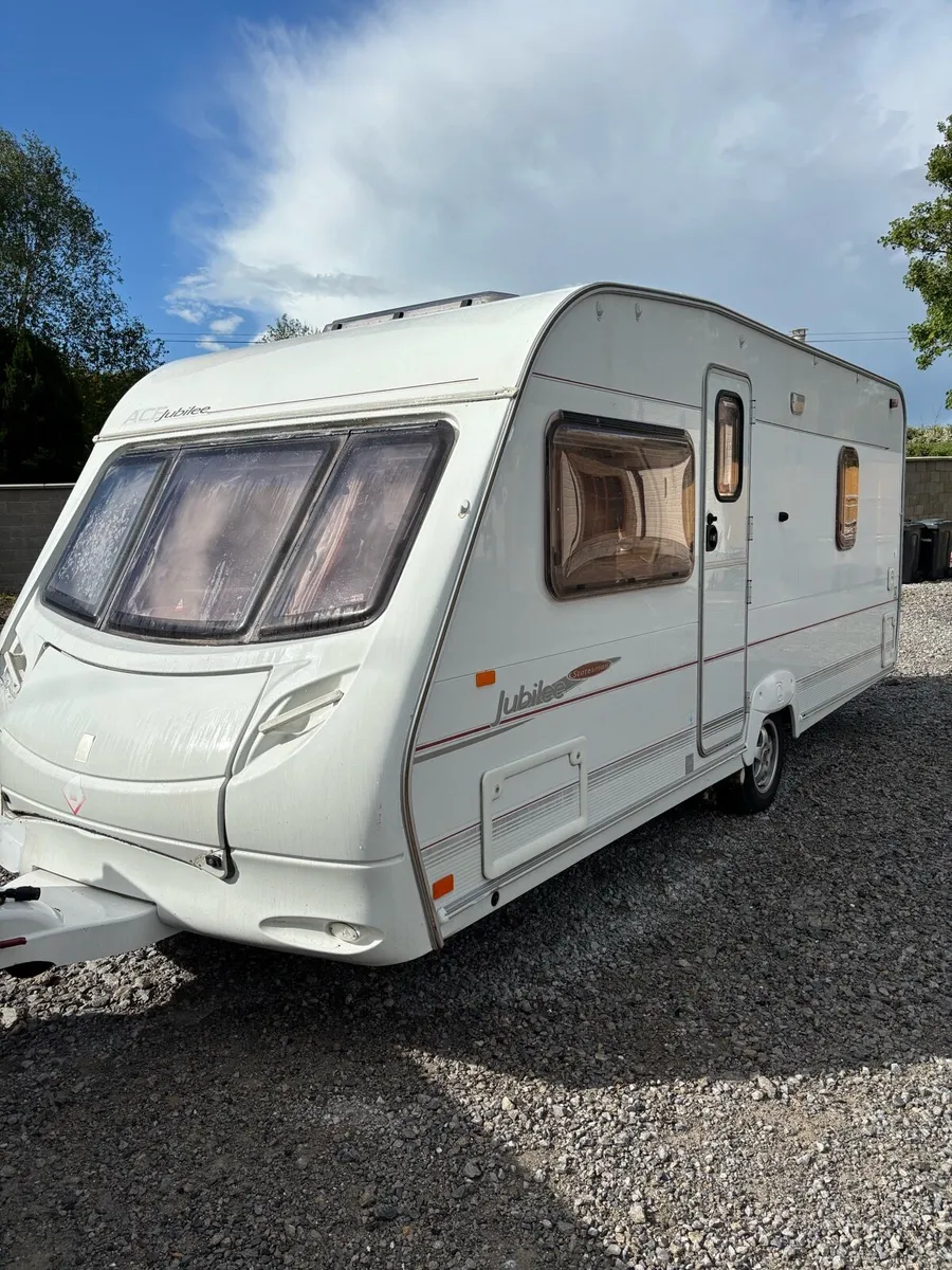 ACE JUBILEE FIXED BED 4 BERTH - Image 1