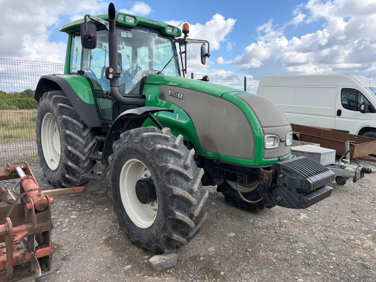 Portlaoise Machinery Auction Yard Full - Image 2