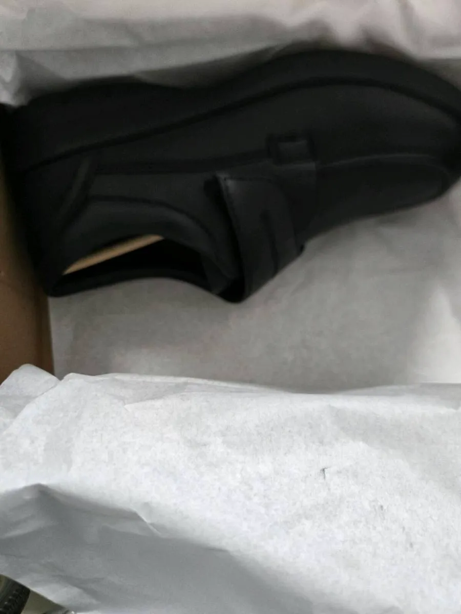 Shoes - Image 3