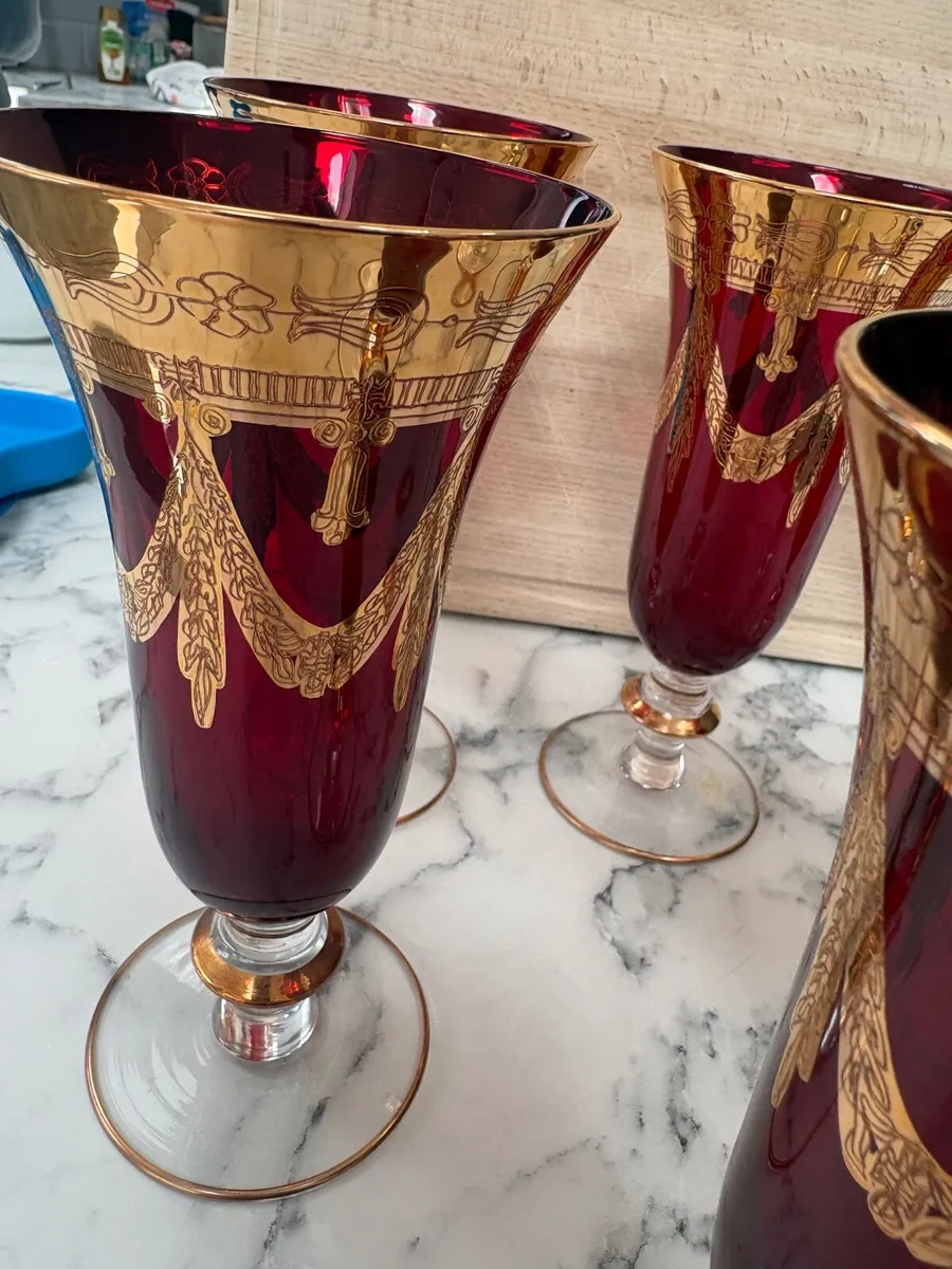 Vintage Italian ruby glass goblets - Image 2