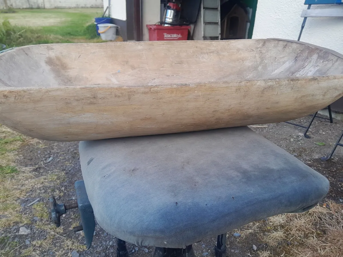 Vintage wooden dough bowl - Image 1