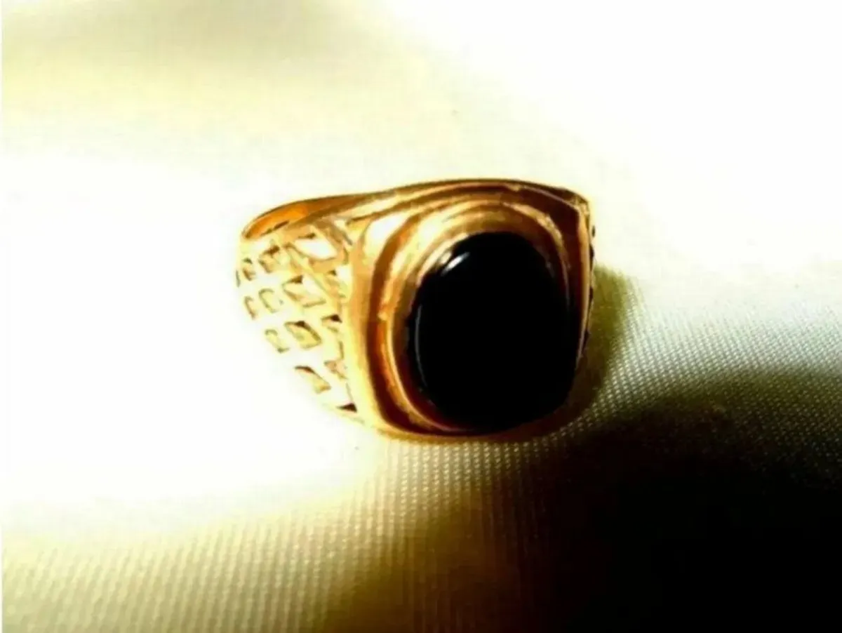 Vintage Gentlemans Signet Ring - Image 3