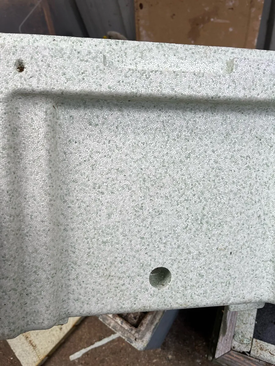 Nuc of Irish bees - Image 2