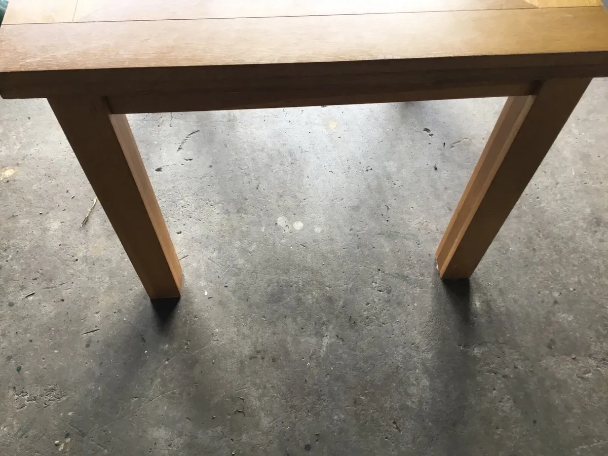 Dining table - Image 4