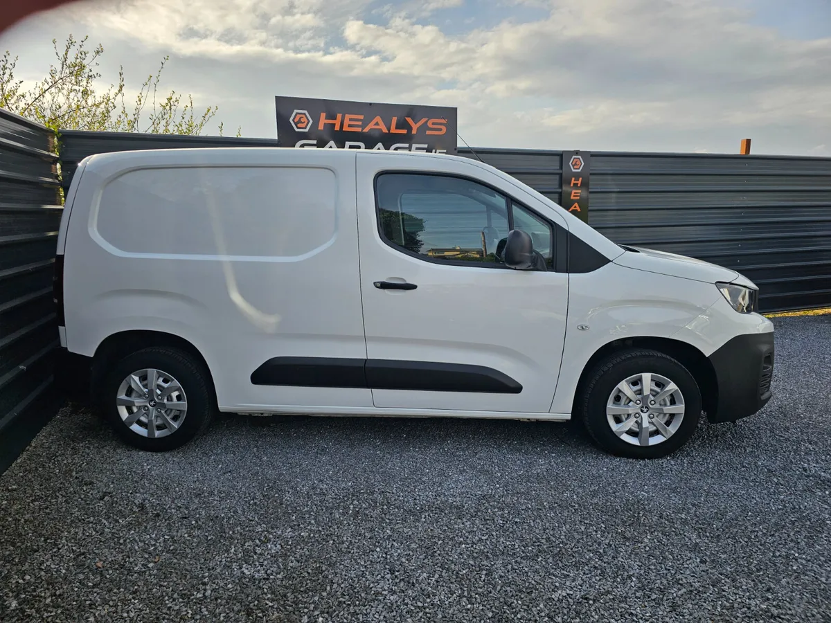 2020 Peugeot Partner 1.5 Hdi Air Conditioning - Image 4