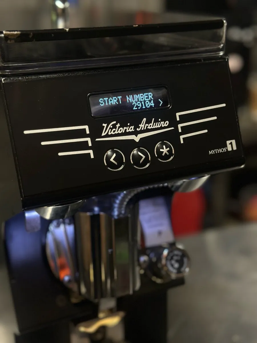 Mahlkonig K30 coffee grinder and Victoria Arduino - Image 2
