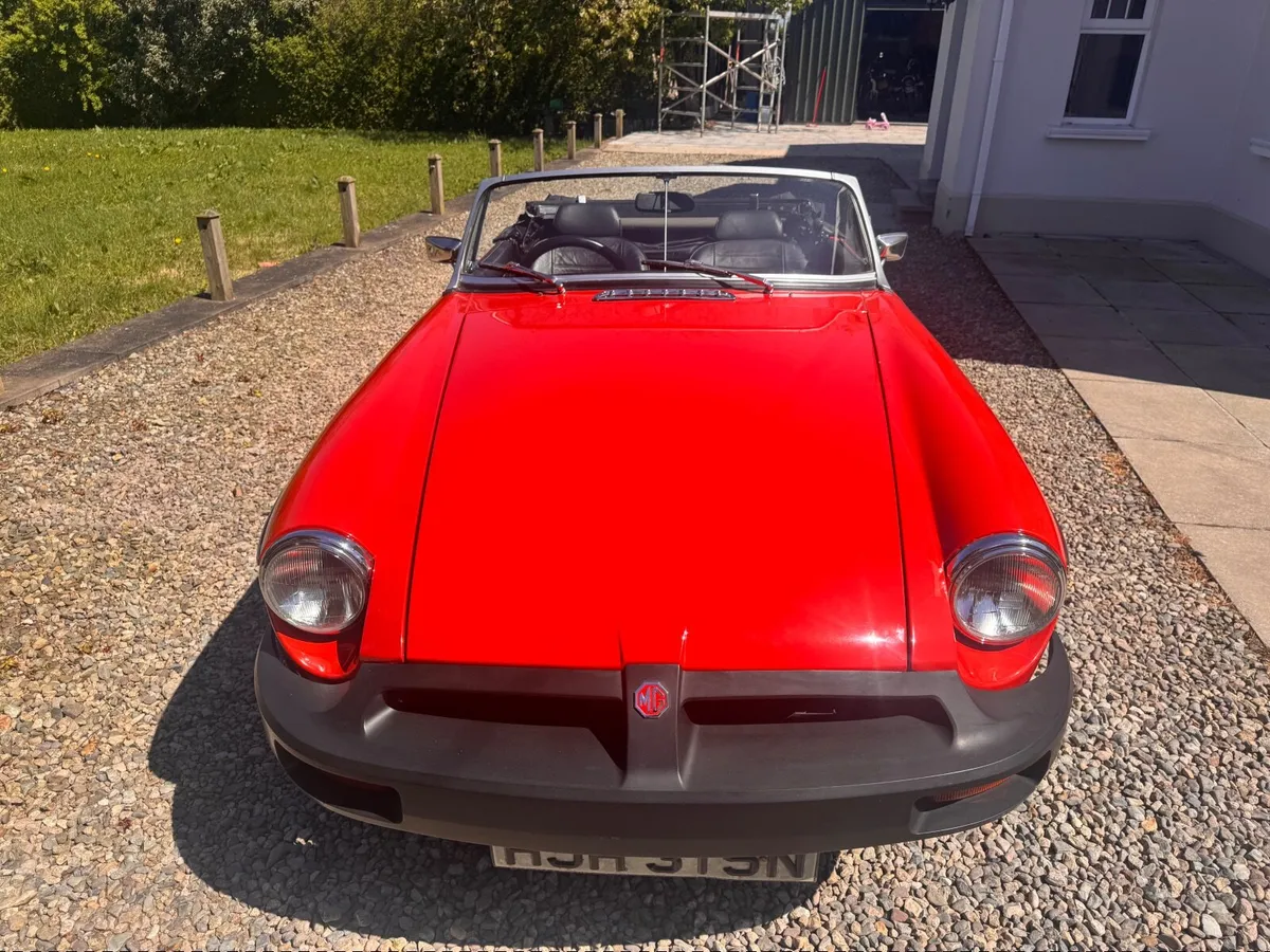 MG ROADSTER 1975 - Image 4